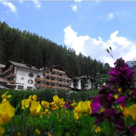 Hotel Scoiattolo Tesero Esterno foto