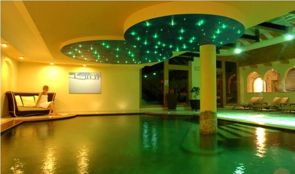 Hotel Scoiattolo Tesero Esterno foto